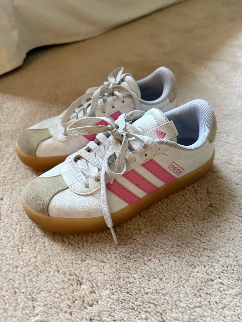 adidas VL court 3.0 White and Pink Low-Top Sneakers with Gum Sole - Picture 4 of 7